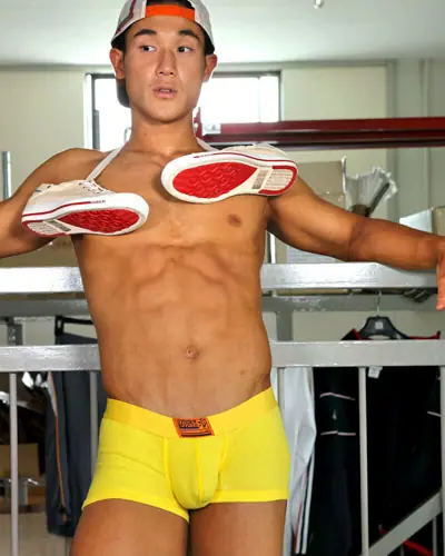 thumbnail_understand_ok-patch_boxer_yellow